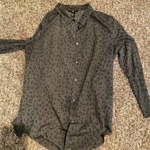 H&M button up size XS